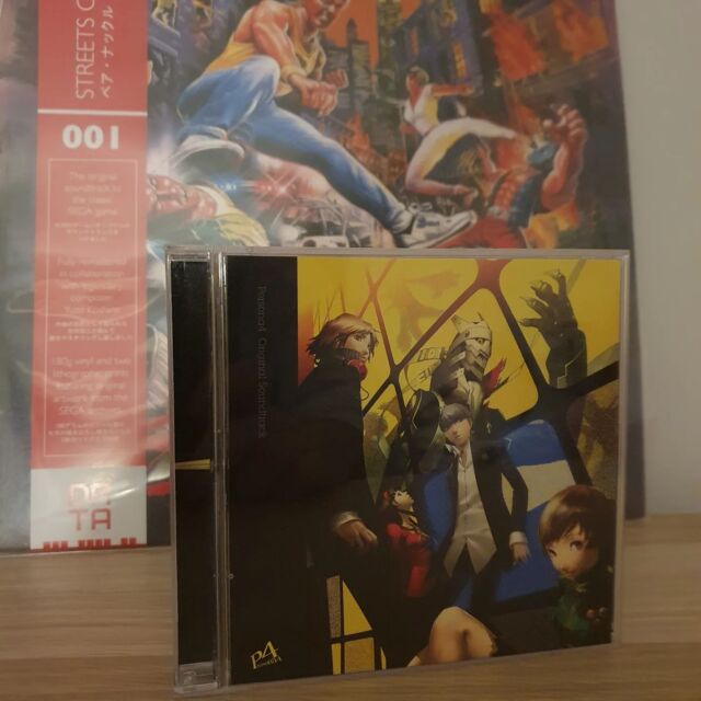 First post in a long time. It's been a strange year. I have moved and the unpacking has started. Trying to set up a little corner just for relaxing with great music.

#tvspel #videogames #retrogaming #retrospel #gaming #gamecollection #spelsamling #vgm #persona4 #streetsofrage #cd #vinyl